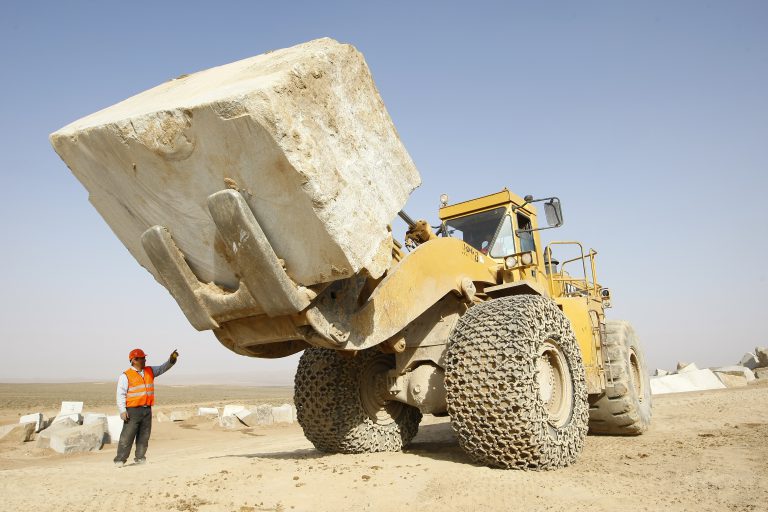 معادن سنگ در ایران ، چهارمین ذخیره گاه بزرگ سنگ در جهان